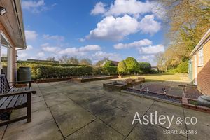 garden- click for photo gallery